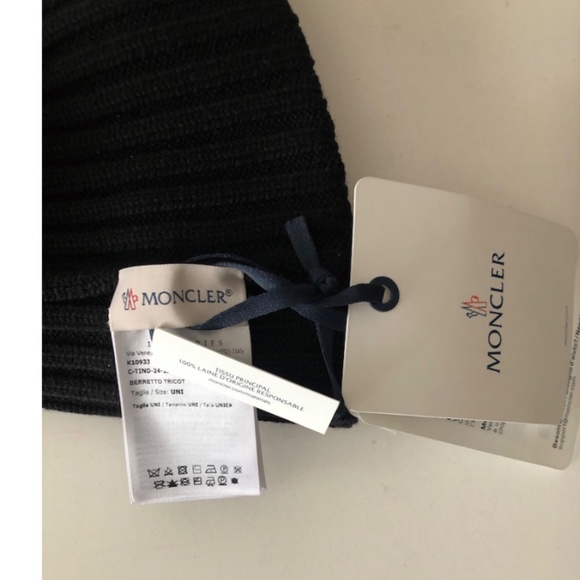 Moncler Ribbed Wool Logo Beanie
